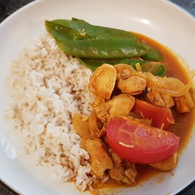 my version Sri Lankan coconut chicken curry