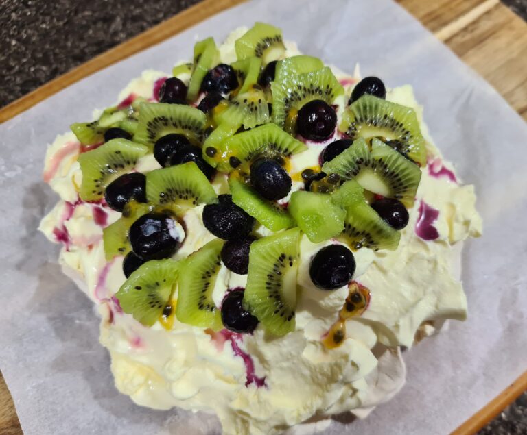 decorated air fryer pavlova1 scaled