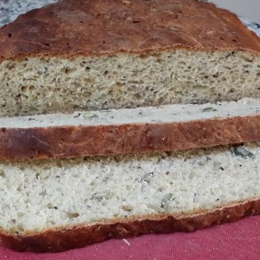 quinoa & seeded loaf